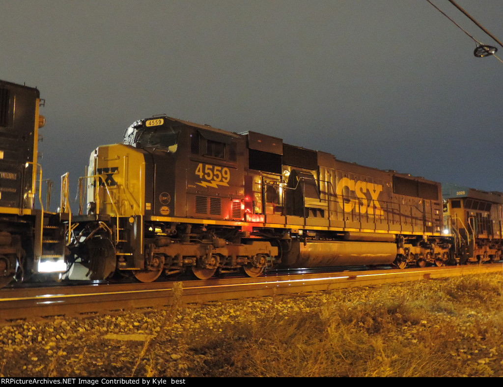 CSX  4559 on I003